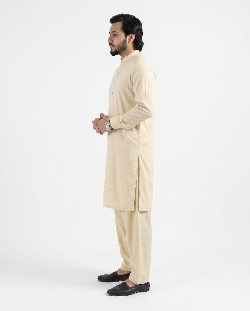 Premium Men’s Unstitched Karandi Suit